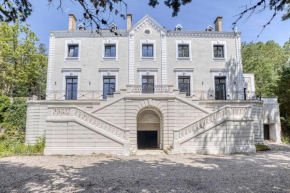 1 - Grand Appartement spacieux dans un Château du 17ème siècle, à 15min de Lyon